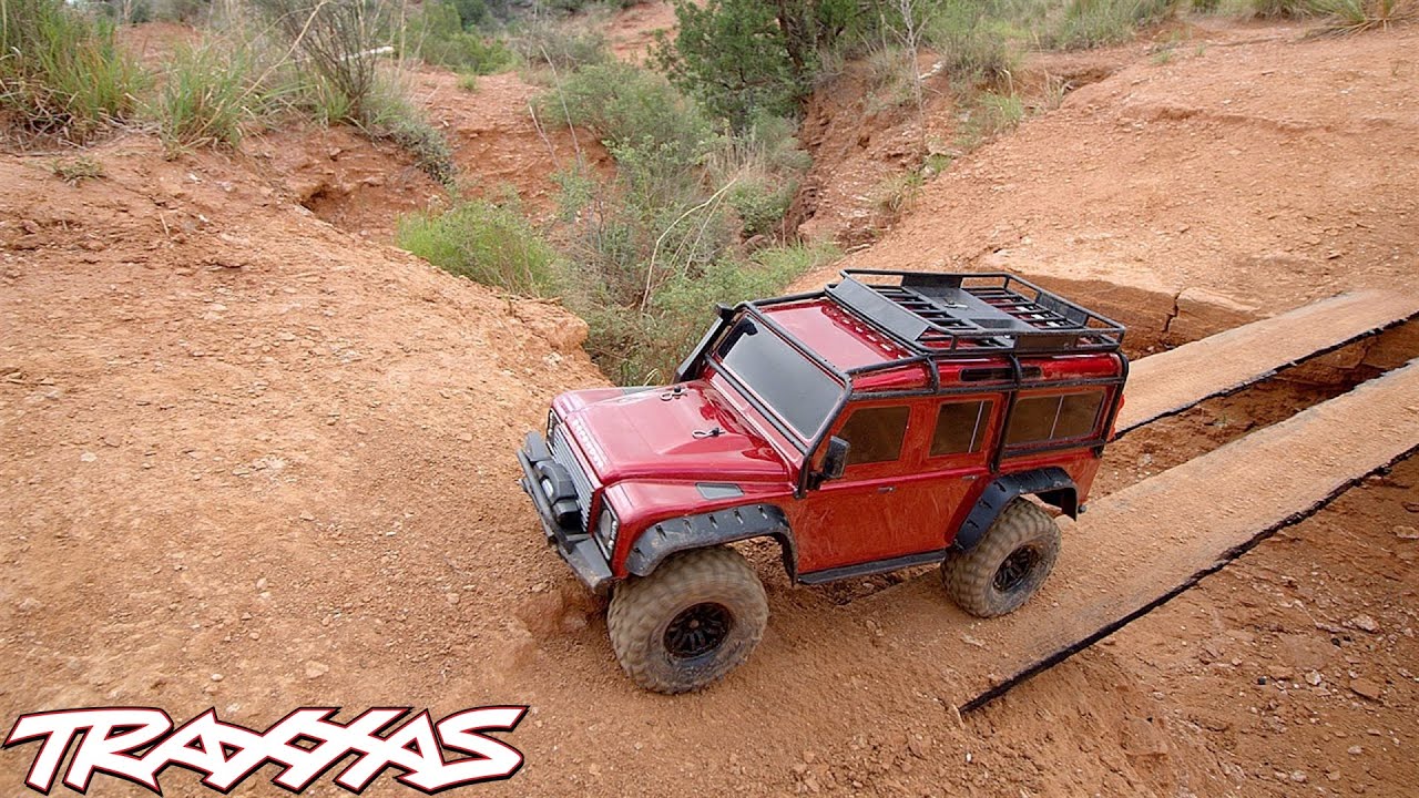 Радиоуправляемая модель краулер Traxxas TRX-4 Defender 4WD RTR 1к10 (TRA82056-4-BL)