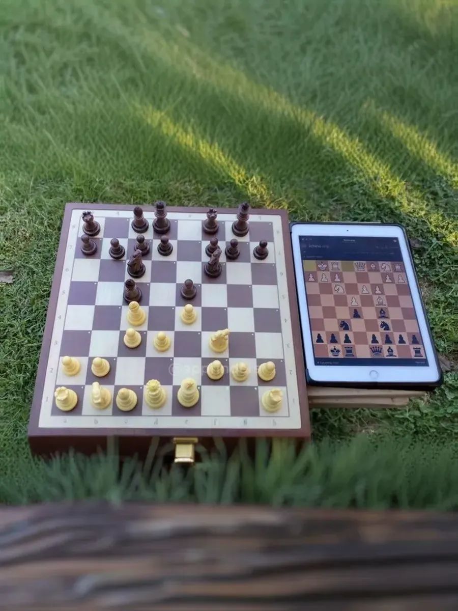Шахматы Chessnut Air с искусственным интеллектом