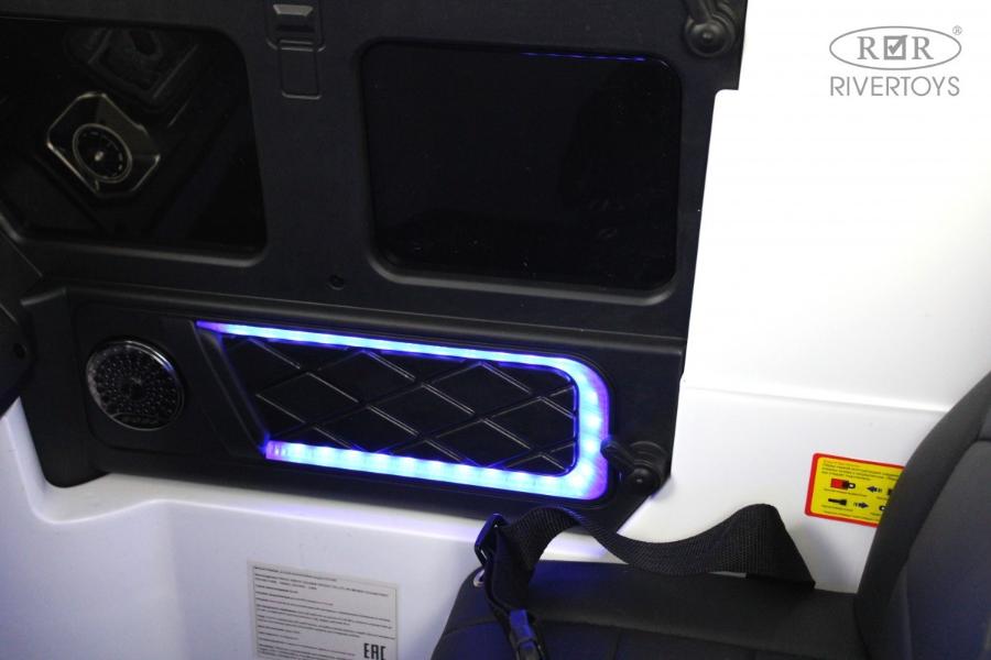 Детский электромобиль RiverToys Mercedes-AMG G63 (G111GG) 24V белый