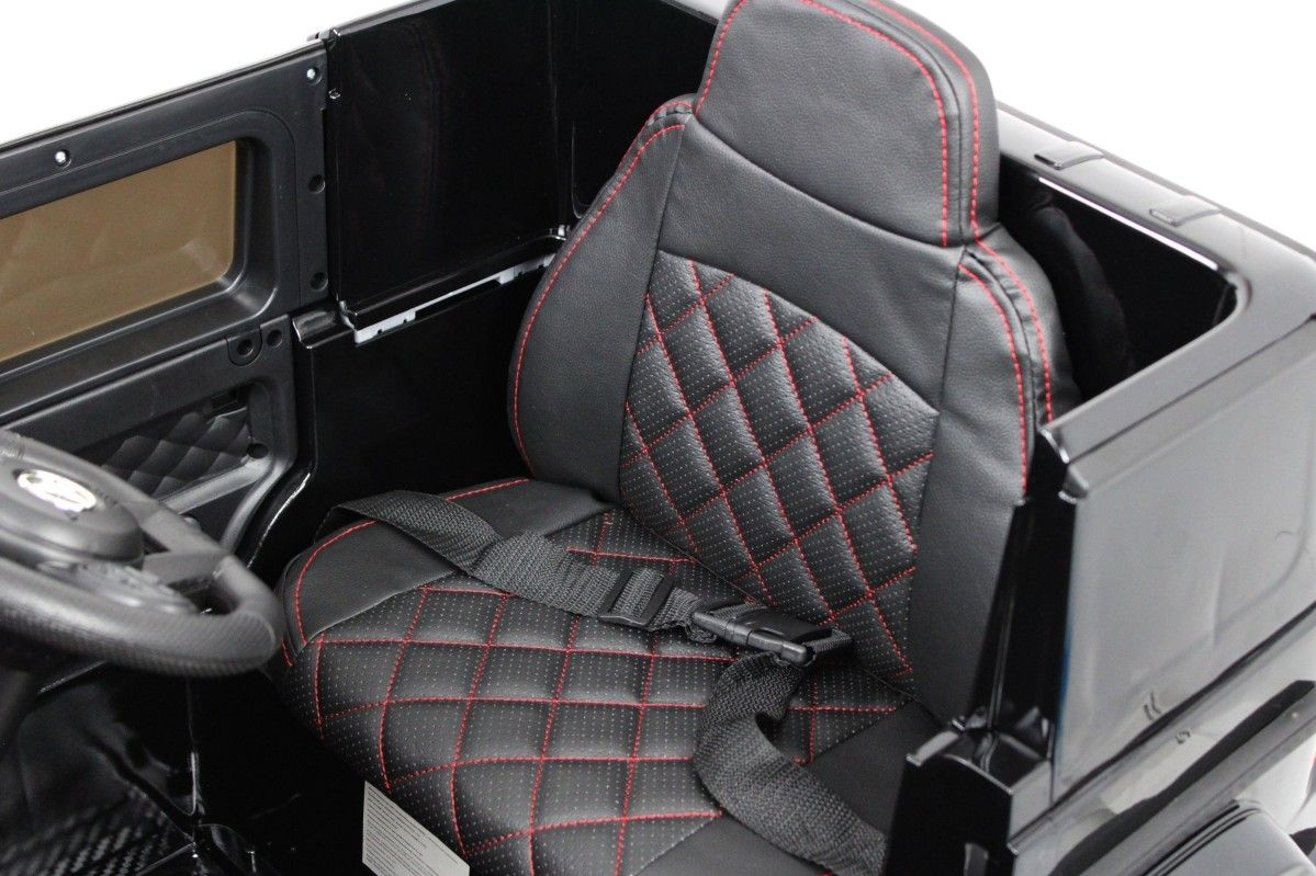Детский электромобиль RiverToys Mercedes-Benz G63 4WD (Mercedes-AMG-G63-4WD-K999KK-BLACK-GLANEC) черный глянец