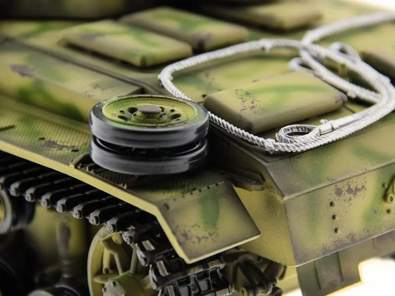 Р/У танк Taigen 1/16 Panzerkampfwagen III (Германия) HC (для ИК танкового боя) V3 2.4G RTR, TG3848-1HC-IR3.0