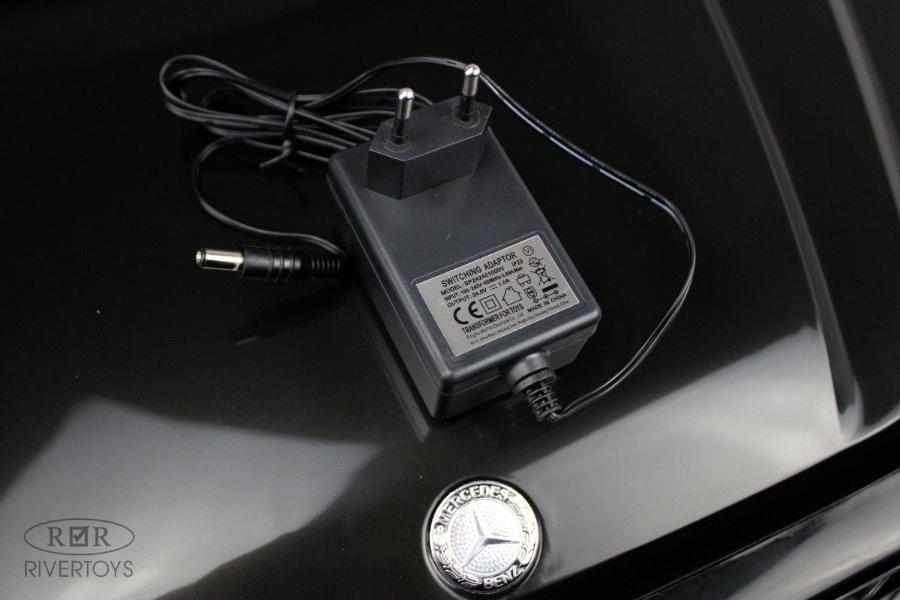 Детский электромобиль RiverToys Mercedes-AMG G63 (S307) черный