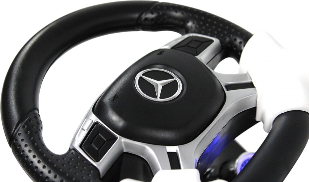 Детский толокар Mercedes-Benz GL63 RiverToys (A888AA-H) (белый)