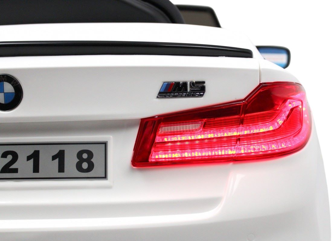 Детский электромобиль RiverToys BMW M5 Competition (A555MP) белый