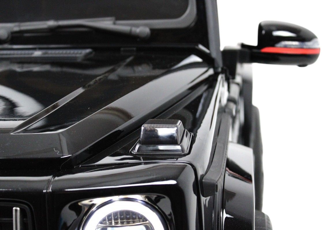 Детский электромобиль RiverToys Mercedes-Benz G63 4WD (Mercedes-AMG-G63-4WD-K999KK-BLACK-GLANEC) черный глянец