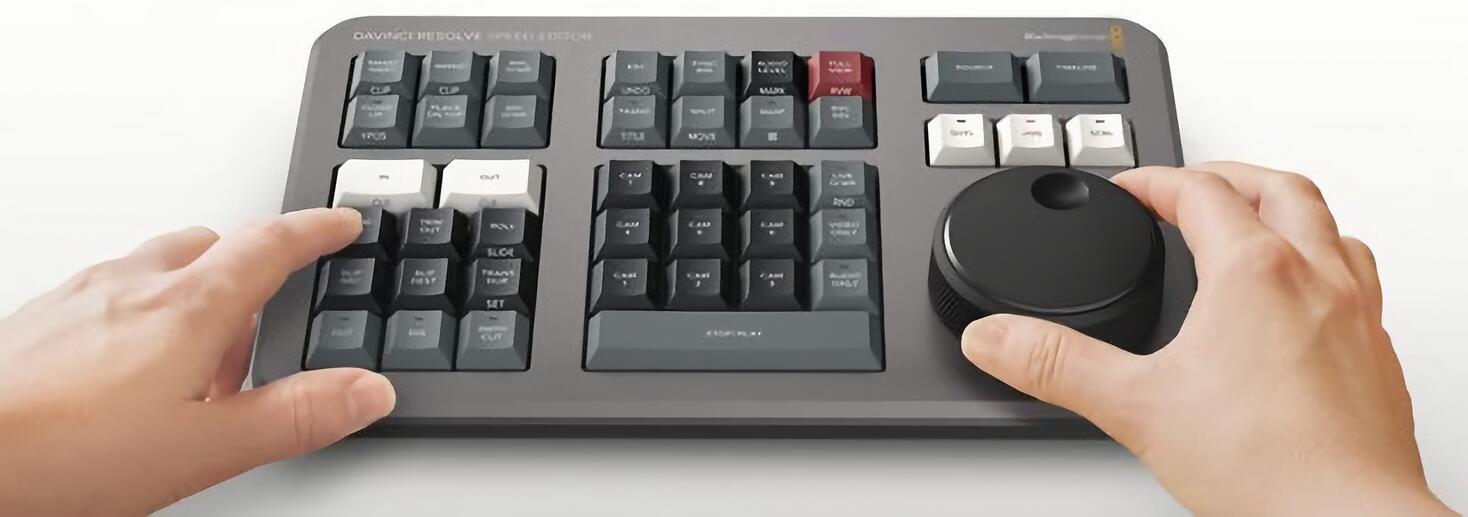 

(EU) Панель редактирования Blackmagic Design DaVinci Resolve Speed Editor, с лицензией Studio