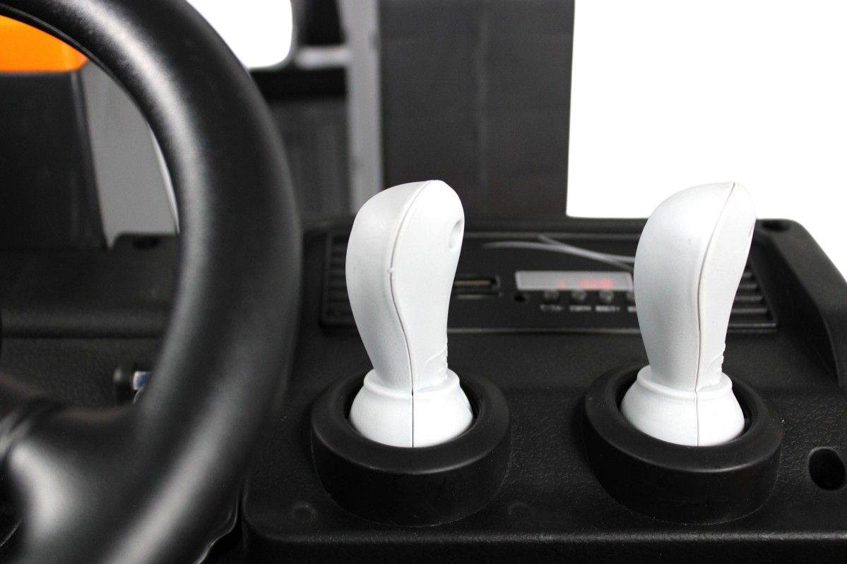 Детский электромобиль RiverToys трактор Volvo (Y444YY) оранжевый