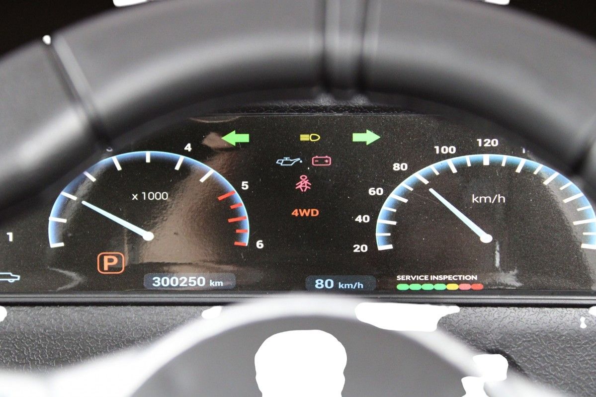 Детский электромобиль RiverToys (G444GG-GREY) серый