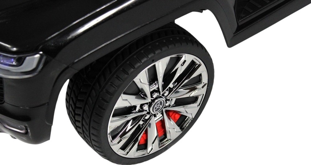 Детский толокар Toyota Land Cruiser 300 RiverToys (Z002ZZ-D) (черный)