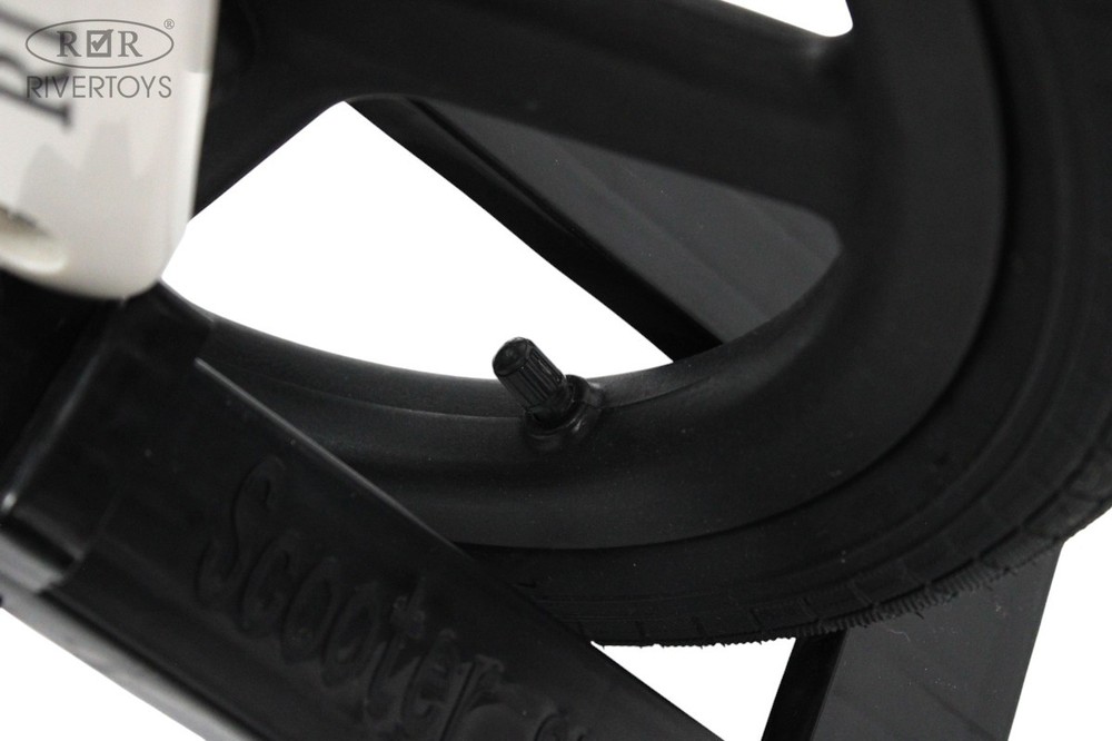 Детский беговел RiverToys (HB-002) (черный)