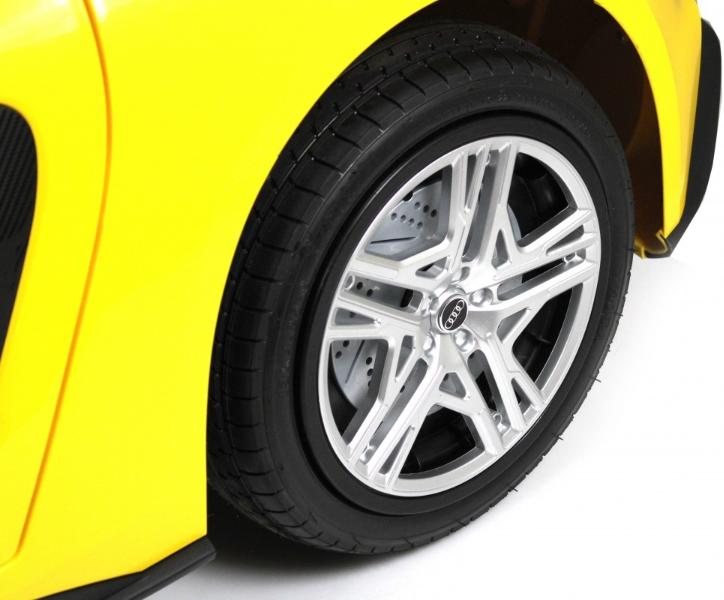 Детский электромобиль RiverToys AUDI R8 (M333MM) желтый