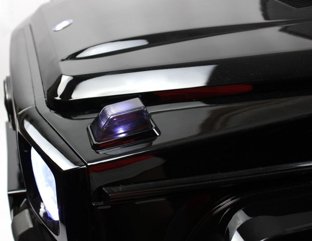 Детский электромобиль RiverToys Mercedes-AMG G63 (G111GG) 24V черный глянец