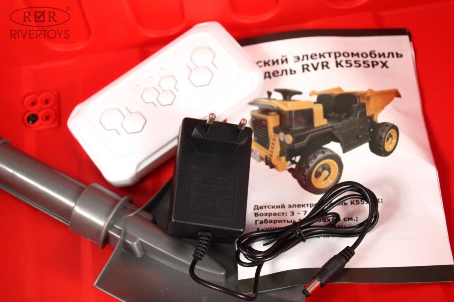 Детский электромобиль RiverToys K555PX красный