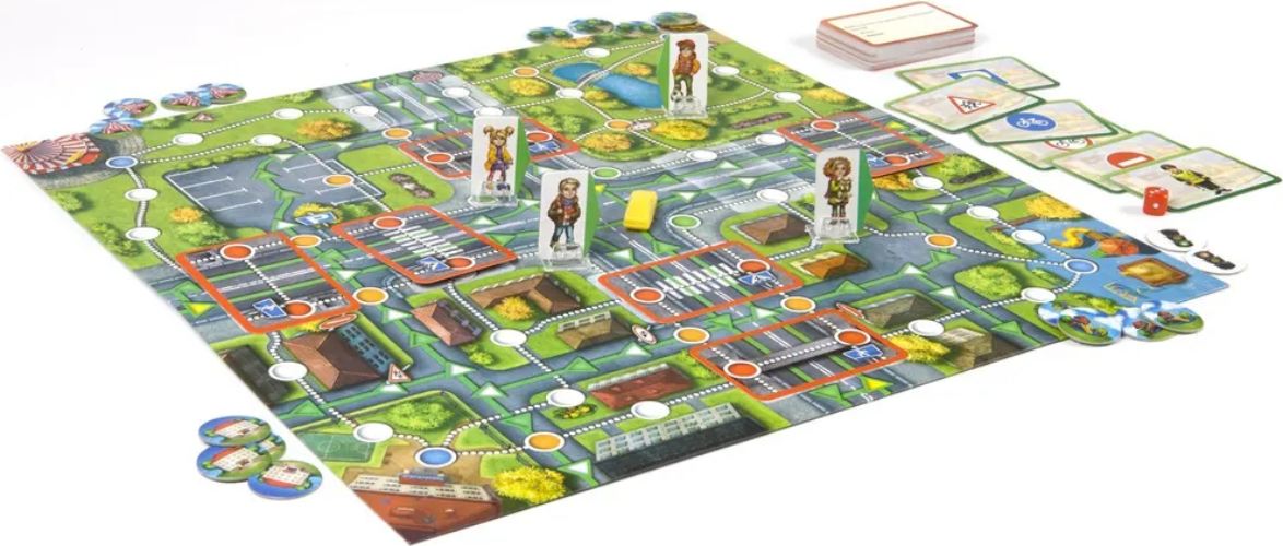 Настольная игра ZVEZDA Правила дорожного движения (ZV-8741)