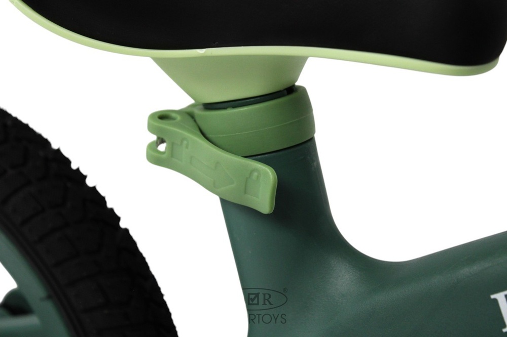 Детский беговел RiverToys (HB-001) (зеленый)