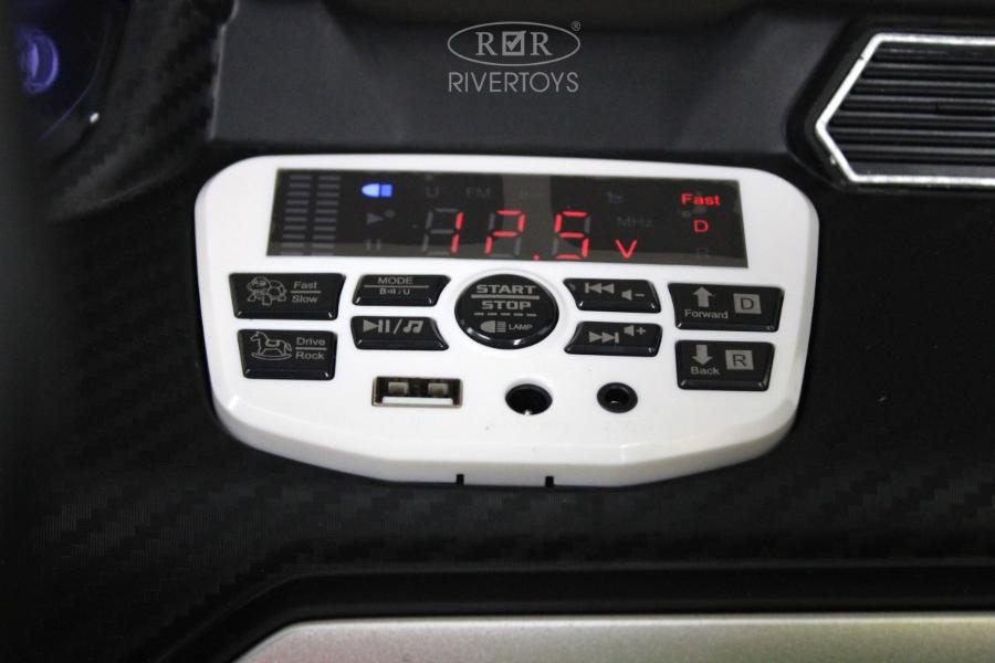 Детский электромобиль RiverToys Lamborghini Urus (E777EE) зеленый