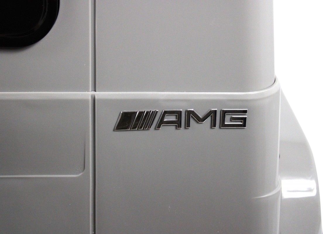 Детский электромобиль RiverToys Mercedes-AMG G63 (G111GG) 24V серый