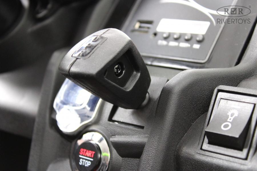 Детский электромобиль RiverToys BRP Can-Am Maverick (Y111YY) зеленый