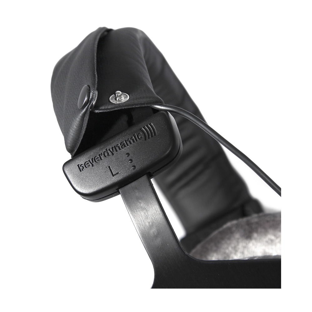 Проводные наушники Beyerdynamic DT 880 Pro 250 Ом