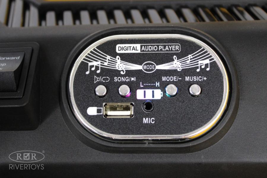 Детский электромобиль RiverToys K111AM жёлтый