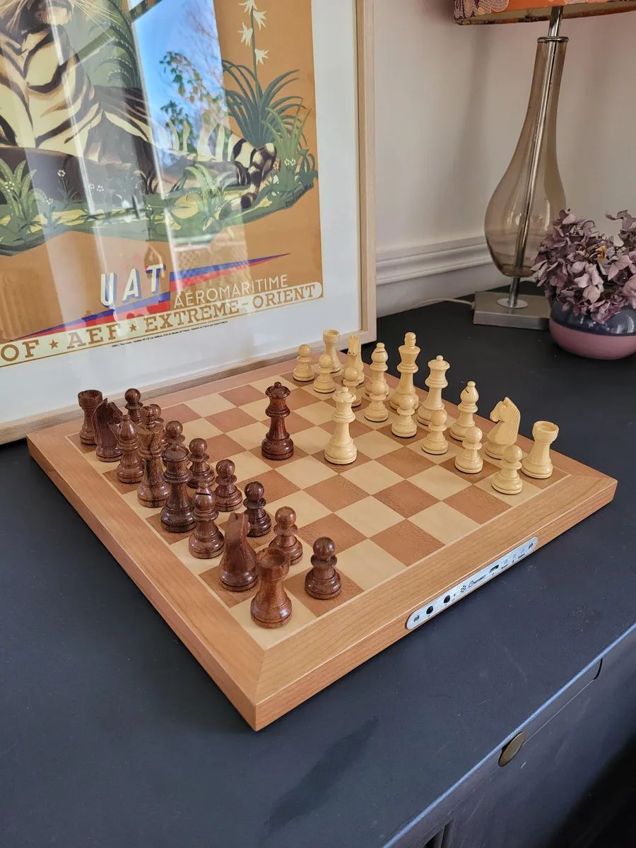Шахматы Chessnut Air с искусственным интеллектом