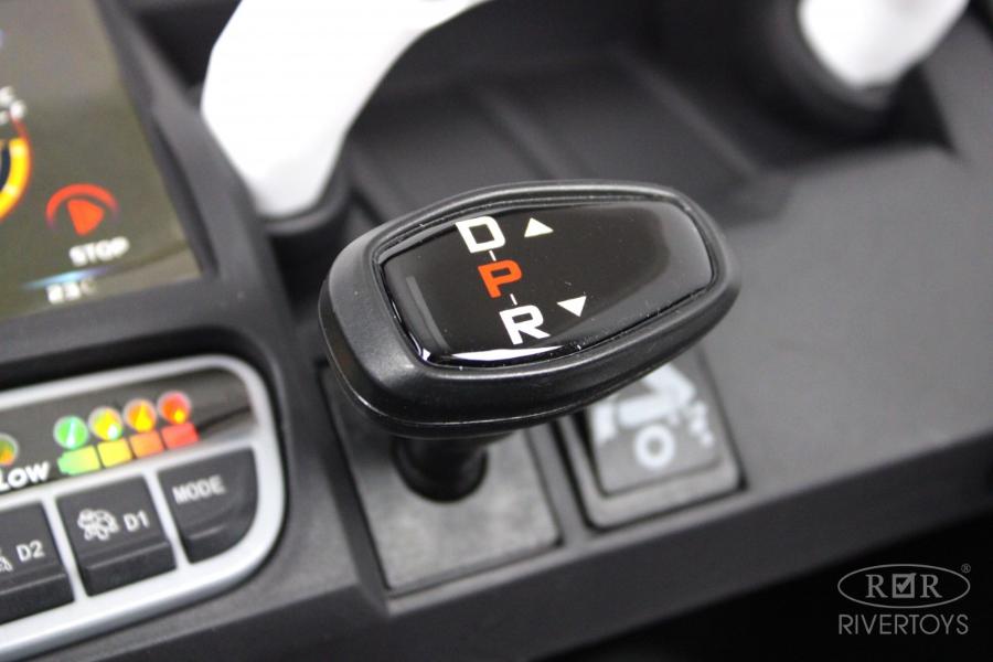 Детский электромобиль RiverToys H005HH белый