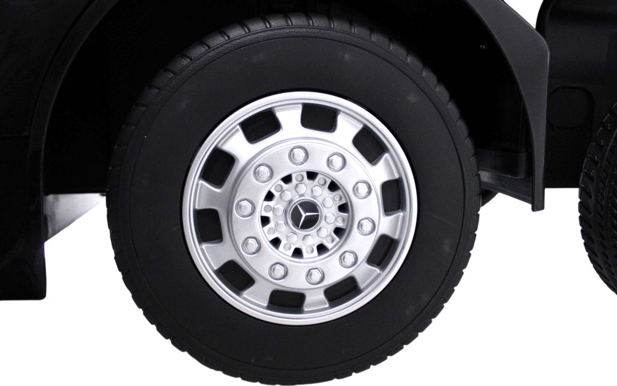 Детский электромобиль RiverToys Mercedes-Benz Axor с прицепом (H777HH) зеленый