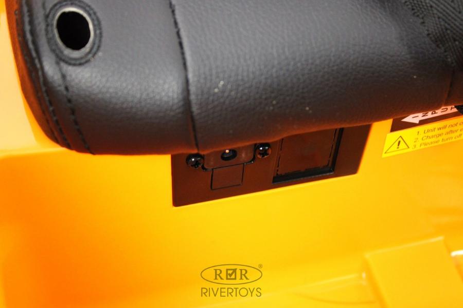 Детский электромобиль RiverToys Lexus LC 500 (JE1618) желтый