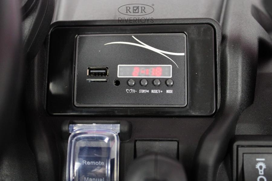 Детский электромобиль RiverToys BRP Can-Am Maverick (Y111YY) темно-розовый