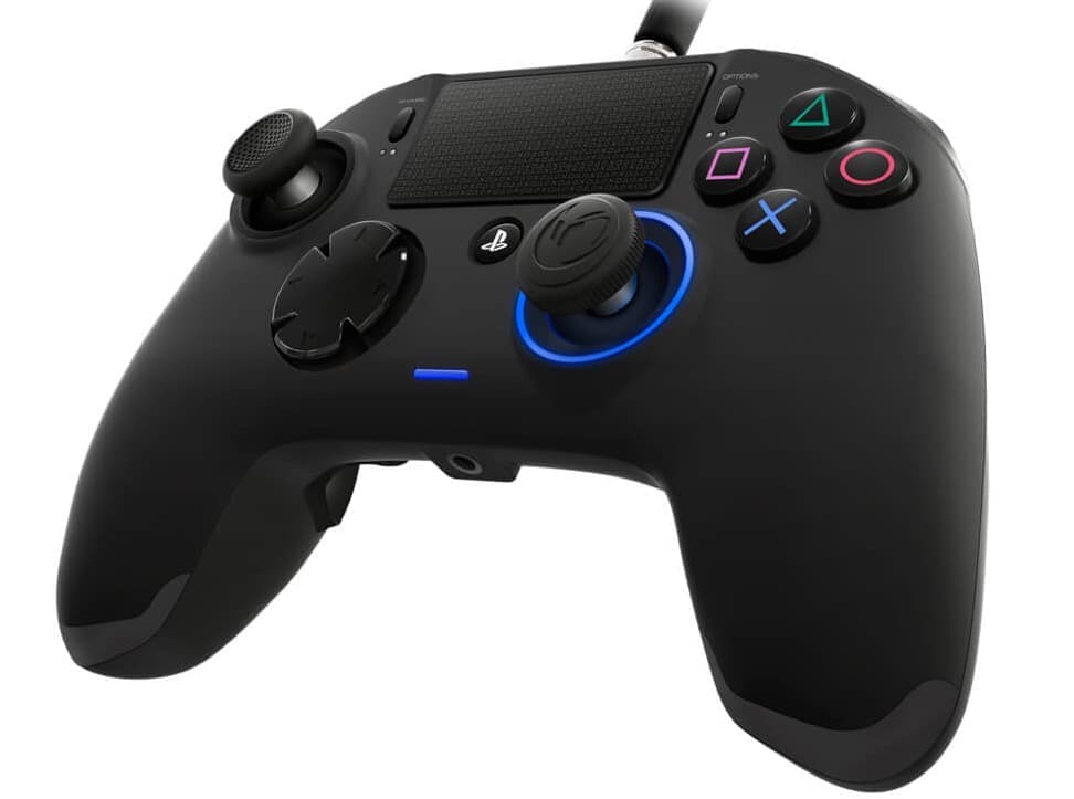 Проводной геймпад Nacon Revolution Pro Controller (чёрный)