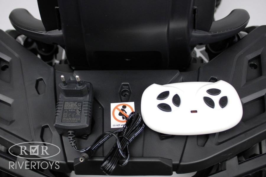 Детский электроквадроцикл RiverToys H999HH черный Spider