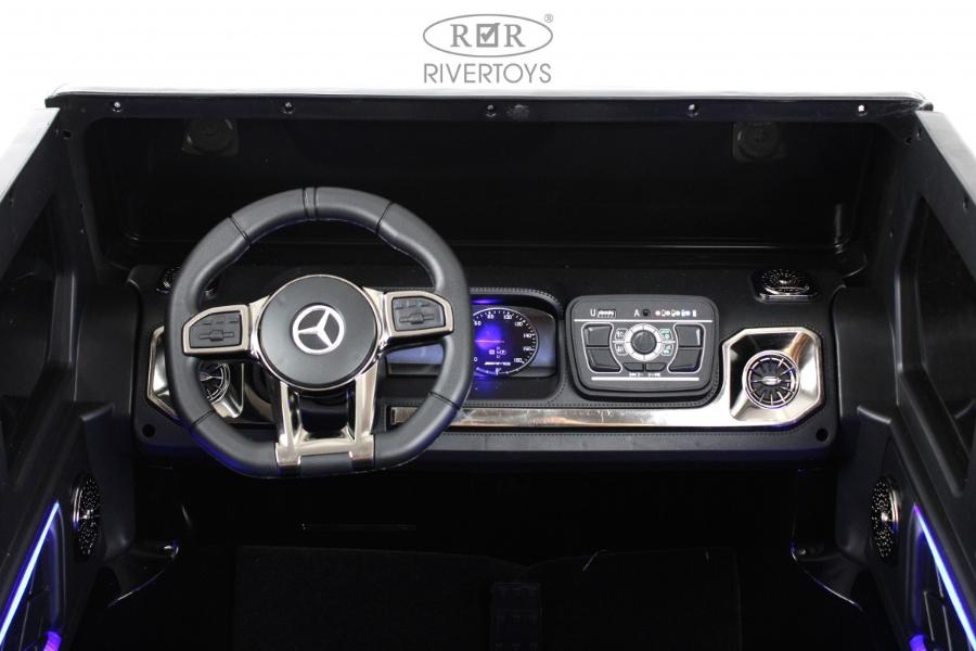 Детский электромобиль RiverToys Mercedes-AMG G63 (G111GG) 24V черный глянец