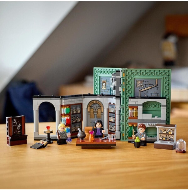 (EU) Конструктор LEGO Harry Potter Занятия по зельям в Хогвартсе (76383)