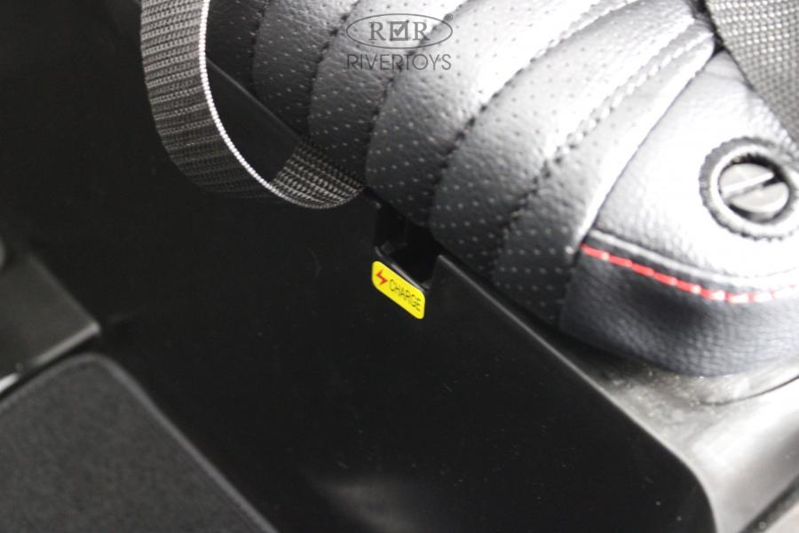 Детский электромобиль RiverToys Mercedes Benz G63 Y777YY черный