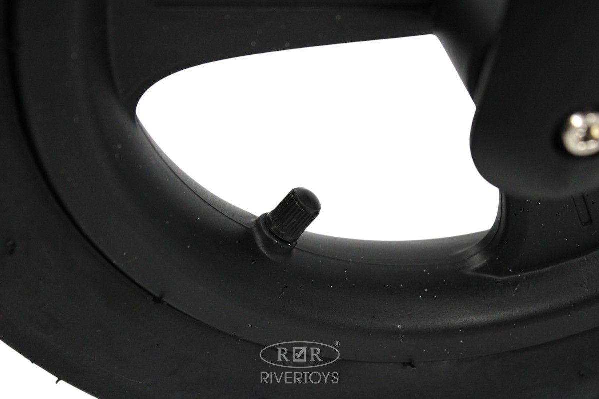 Детский беговел RiverToys (М002БХ-BLACK) черный