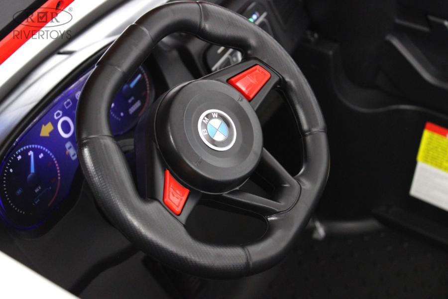 Детский электромобиль RiverToys K007AM серый