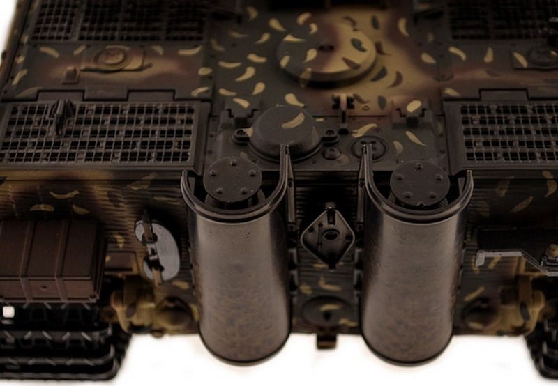 Р/У танк Torro Sturmtiger Panzer 1/16  2.4G, зеленый, ИК-пушка, деревянная коробка, TR1111700301