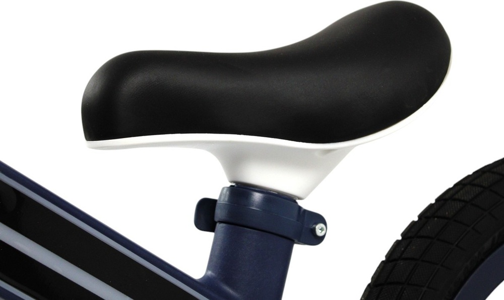 Детский беговел RiverToys (HB-003) сине-(белый)