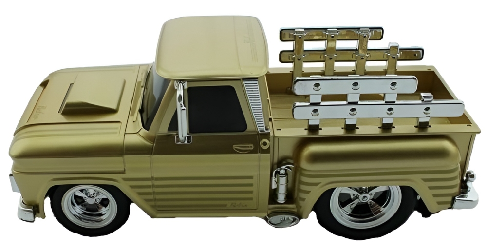 Пикап из серии Muscle Сar с тюнингом на Р/У Wangfeng 1/16, свет, звук