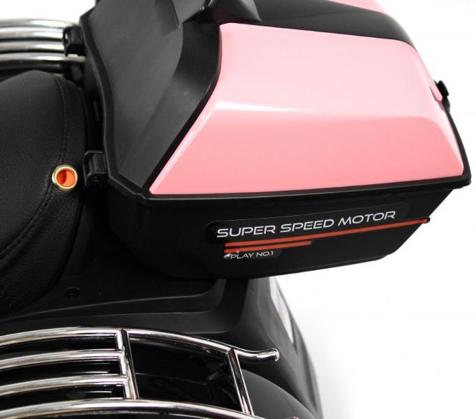 Детский электротрицикл RiverToys K003PX розовый