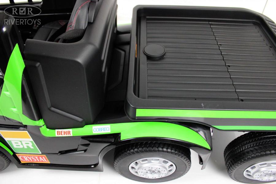 Детский электромобиль RiverToys Mercedes-Benz Axor с прицепом (H777HH) зеленый