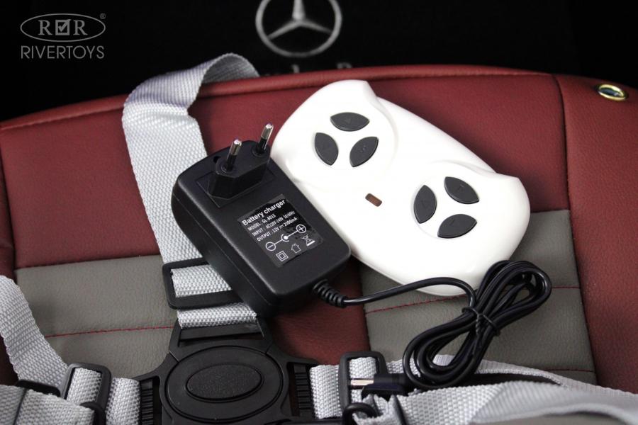 Детский электромобиль RiverToys Mercedes-Benz G65 (E111EE) красный глянец