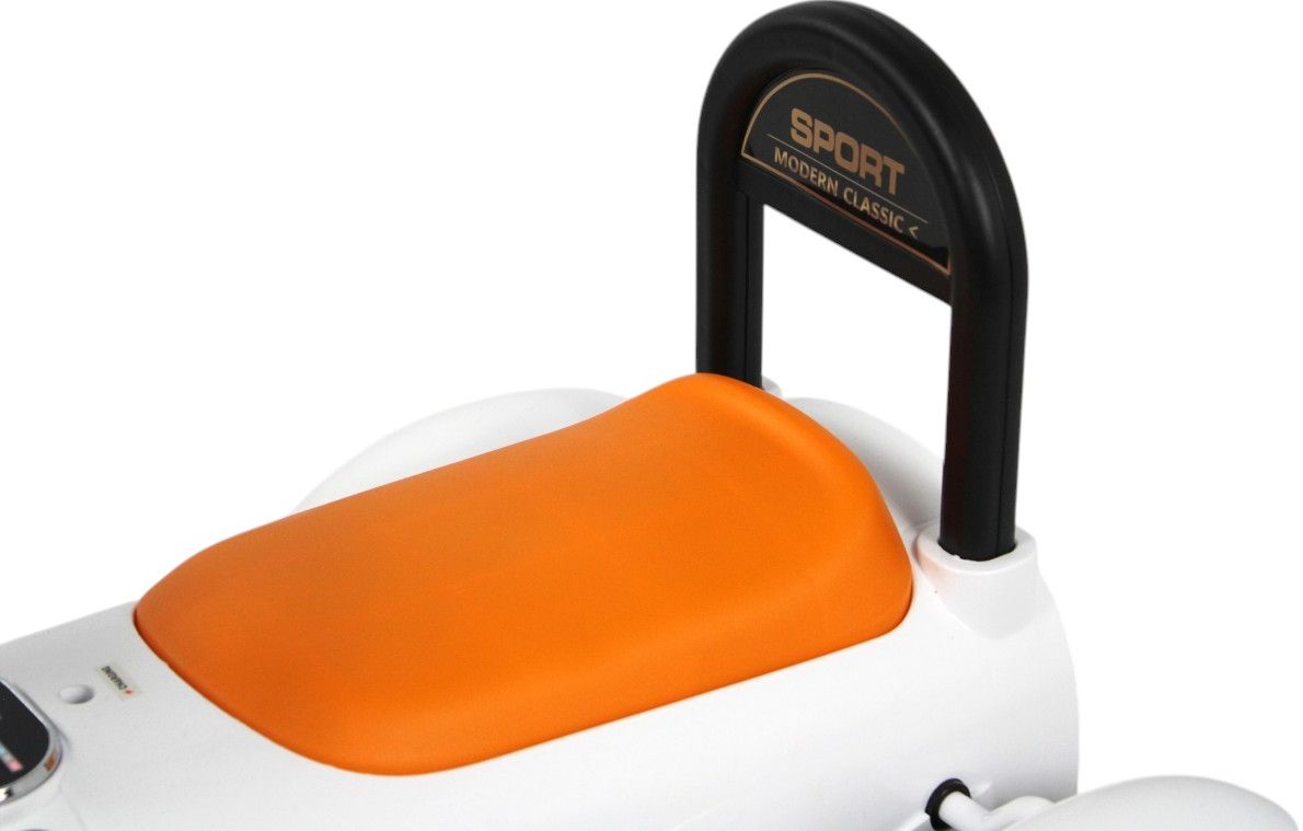 Детский электромобиль RiverToys (K222PX-WHITE) белый