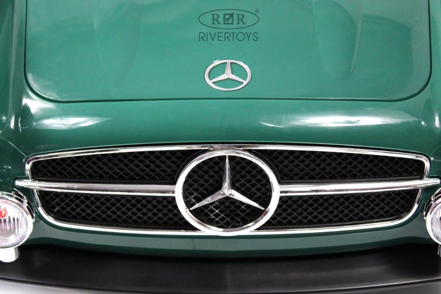 Детский электромобиль RiverToys C555MC зеленый