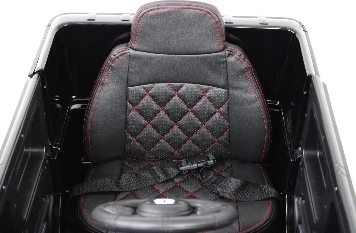 Детский электромобиль RiverToys Mercedes-Benz G63 4WD (Mercedes-AMG-G63-4WD-K999KK-BLACK-GLANEC) черный глянец
