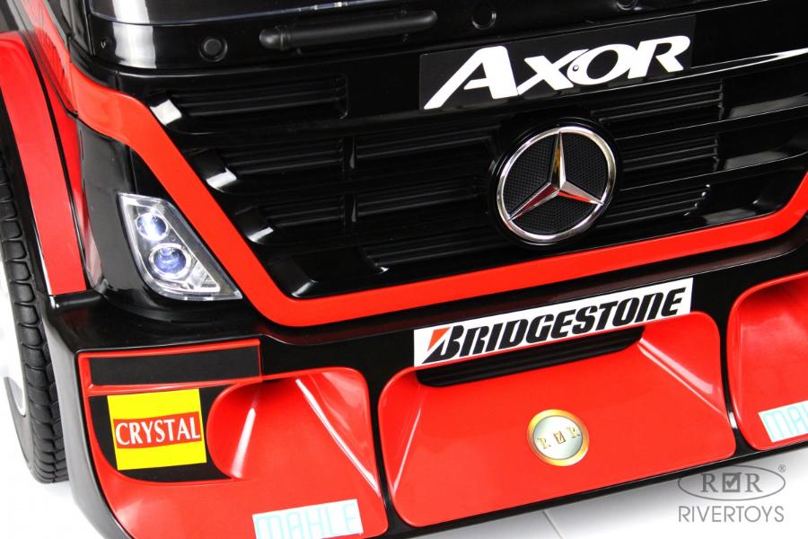 Детский электромобиль RiverToys Mercedes-Benz Axor с прицепом (H777HH) красный