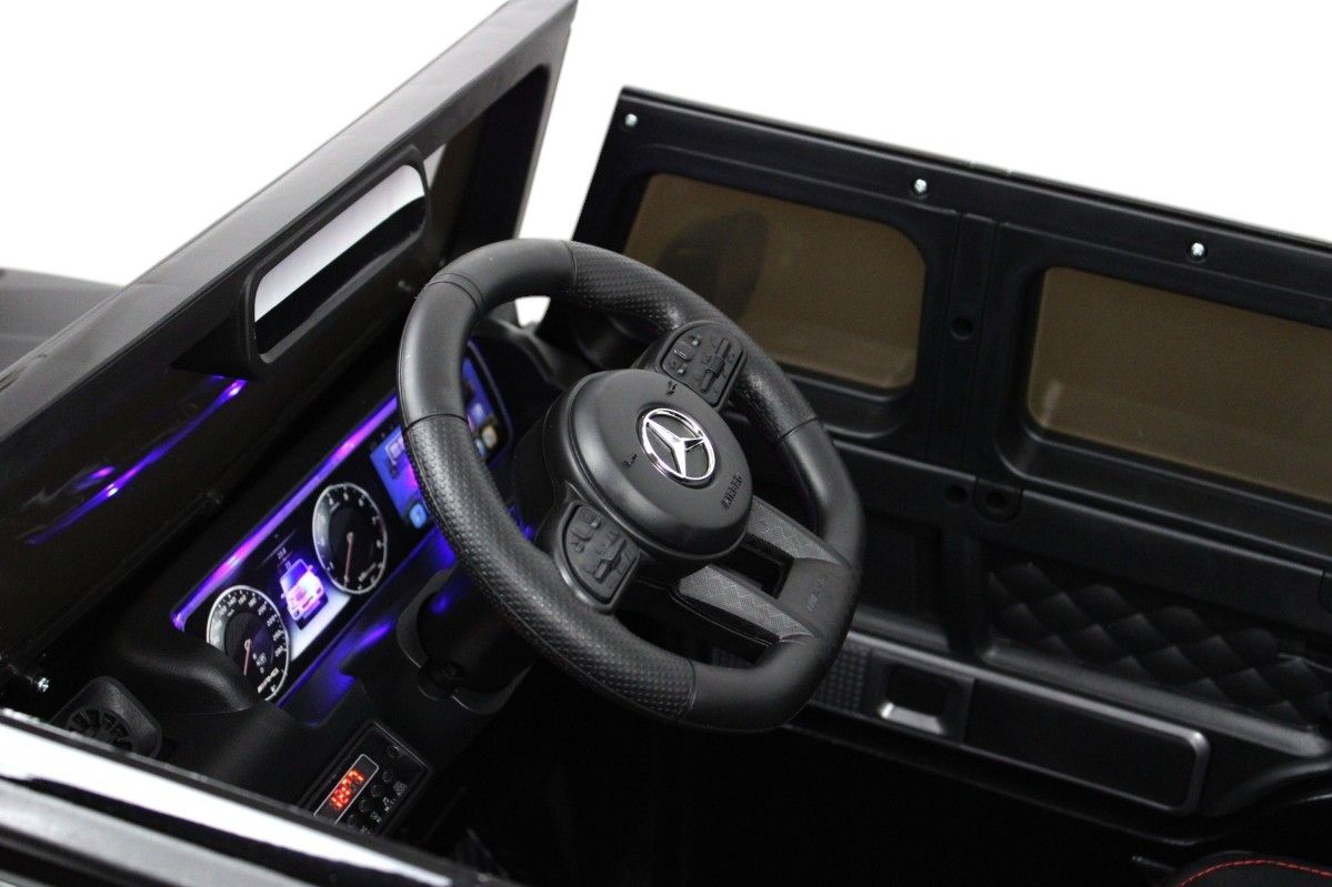 Детский электромобиль RiverToys Mercedes-Benz G63 4WD (Mercedes-AMG-G63-4WD-K999KK-BLACK-GLANEC) черный глянец