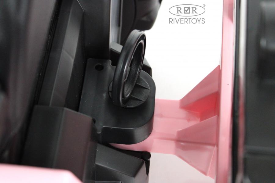 Детский электромобиль RiverToys O555OO розовый