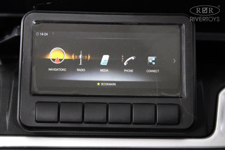 Детский электромобиль RiverToys Mercedes Benz G63 Y777YY белый