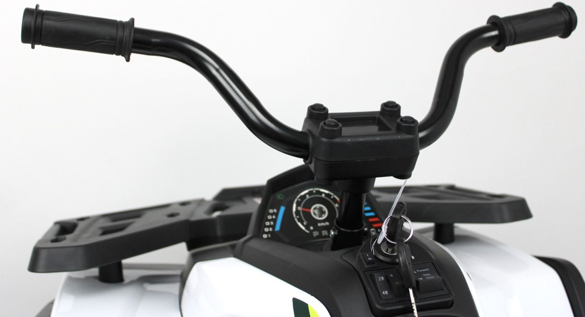 Детский электроквадроцикл RiverToys H999HH белый